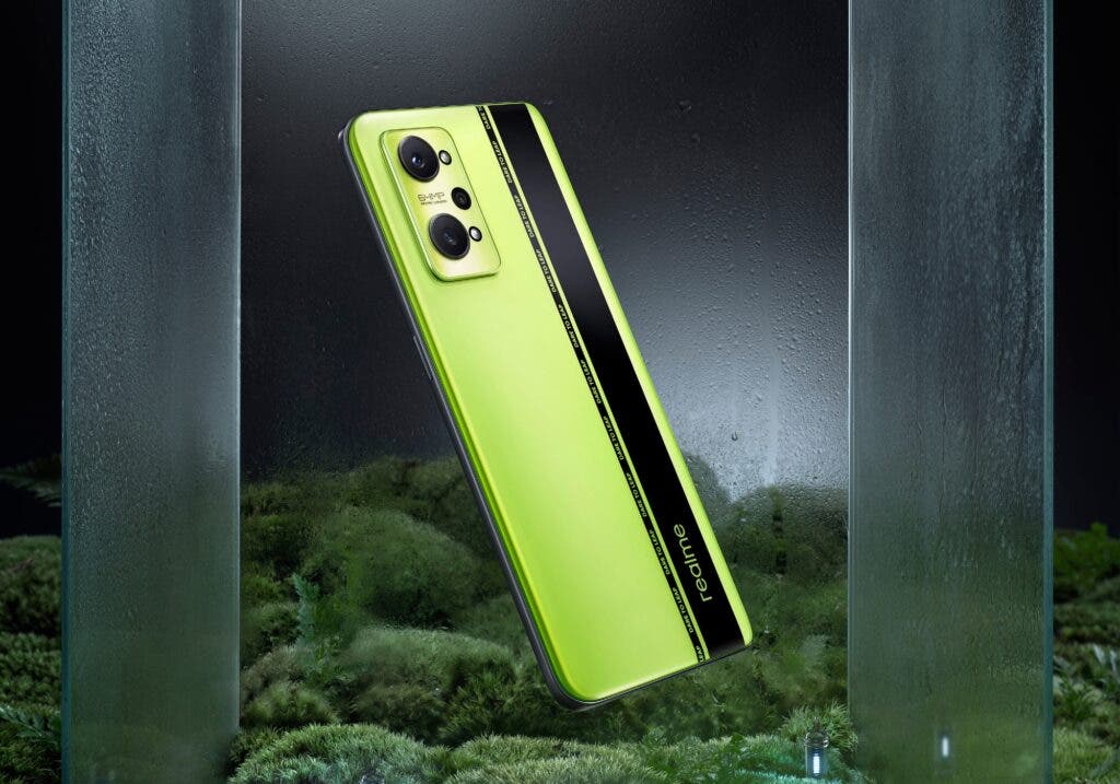 Realme GT Neo2 officially released for 2399 yuan ($371)
