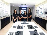 Samsung opens its first ‘female-only’ offline store in India