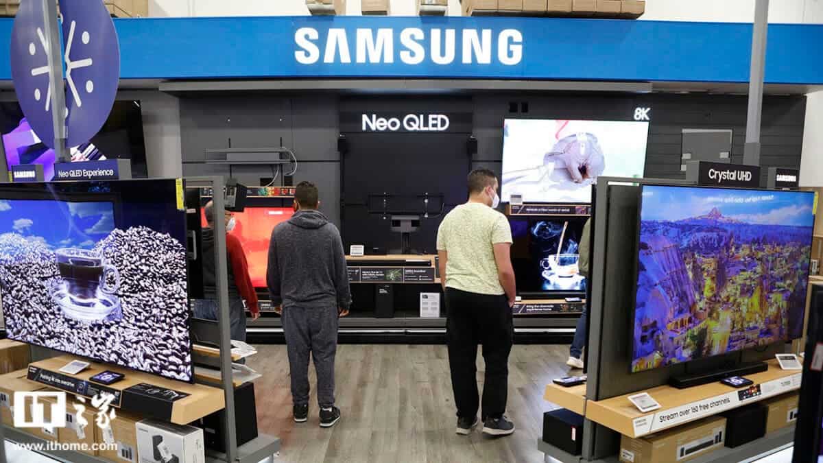 Samsung Electronics pay its graduate employees over $40,000 per annum