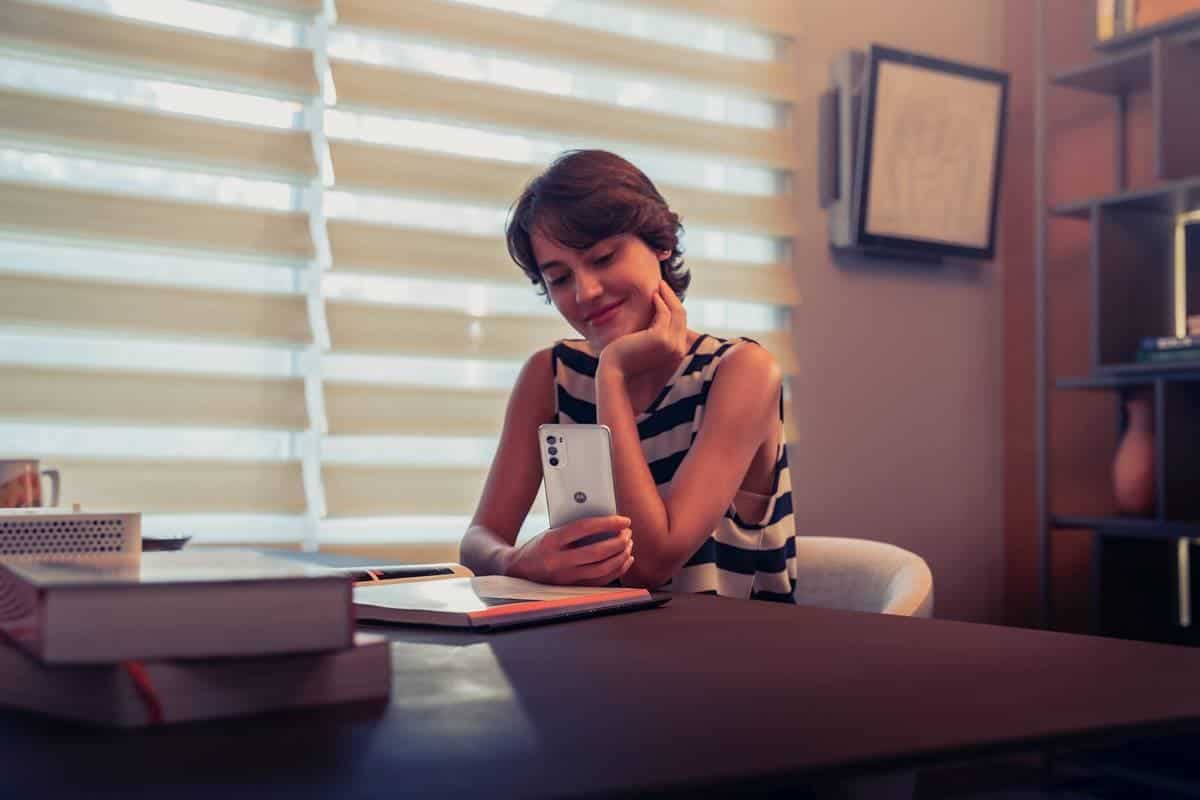 Motorola E32s India Launch Date Tipped, Key Specs & Design Leaked