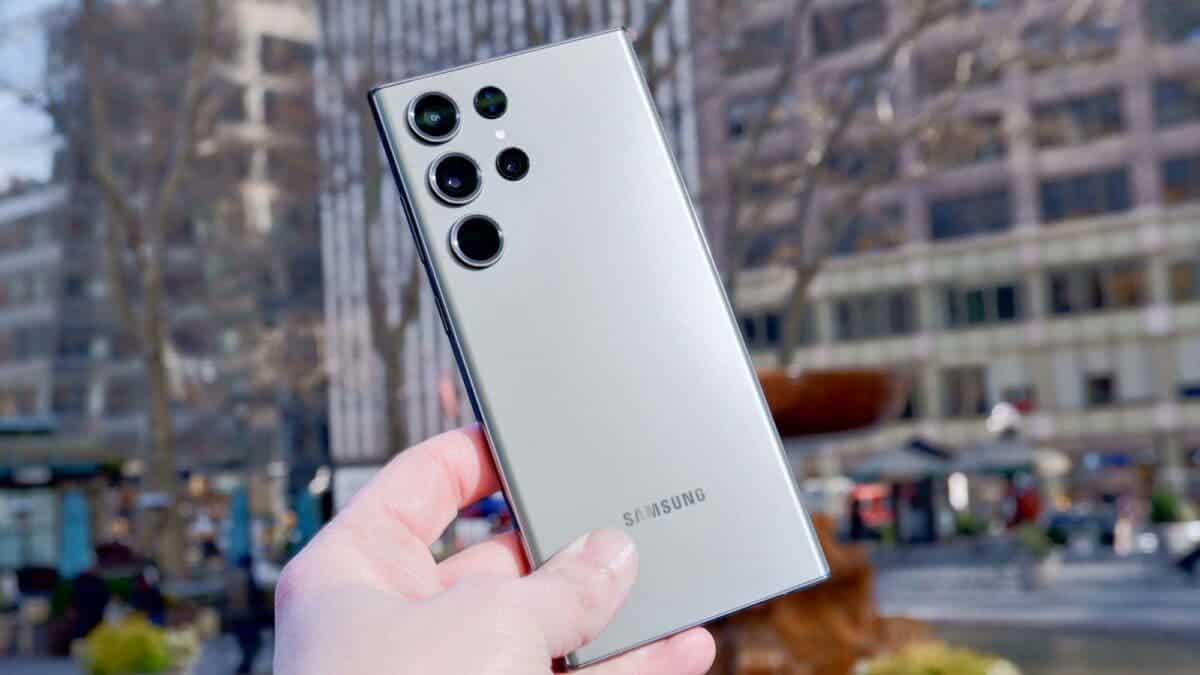 Samsung sold 12.6M Galaxy S23 Ultra, surpassing the S22 Ultra
